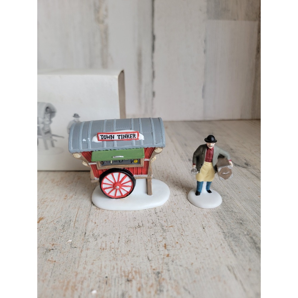 Dept 56 56464 Town tinker Vintage Village accessories set Xmas home decor